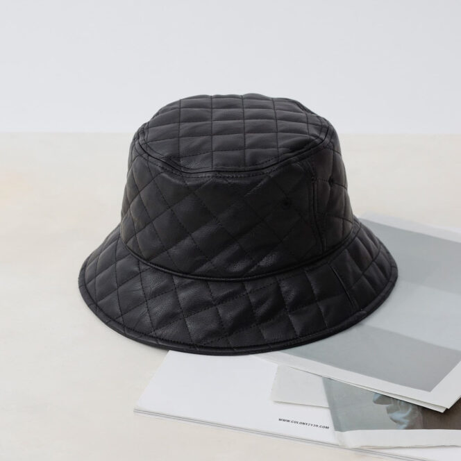 フェイクレザーキルティングバケットハット