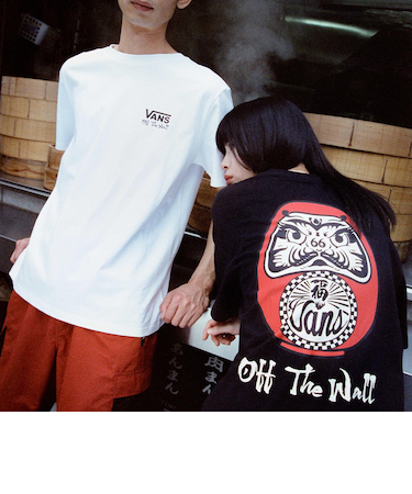 VN000NUUBLK DARUMA TEE ABC BLACK 678116-0001