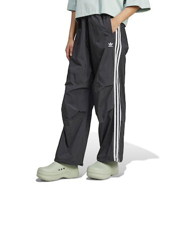 IY7251　W 3ST PARA PANTS　BLACK　682451-0001
