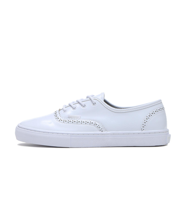V44CF MDLN　AUTHENTIC　WHITE/WHITE　680788-0002