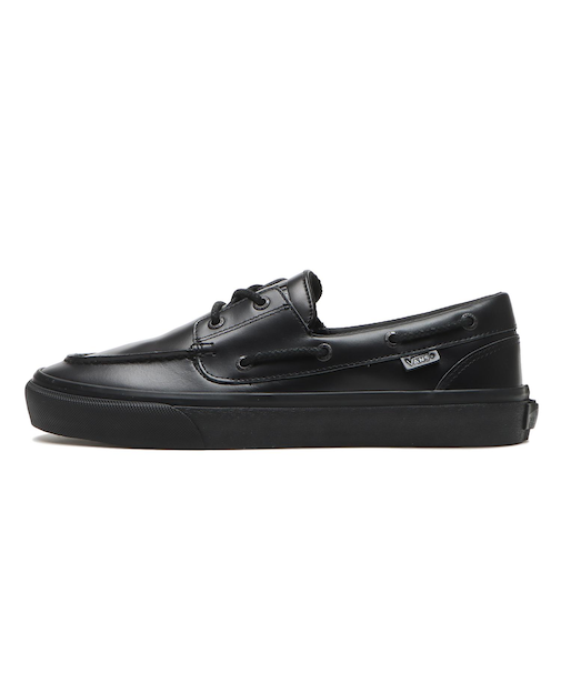 V176CF　2 EYELET　BLACK/BLACK　681134-0001
