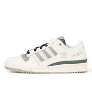 JP7785　FORUM LOW CL　*OFFW/SILV/LEGE　687352-0001