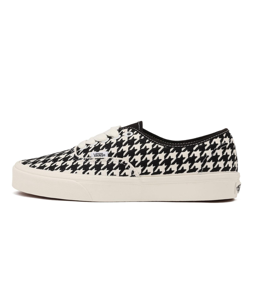 VN000BW5YB2　AUTHENTIC　HOUNDSTOO WT/BK　689204-0001