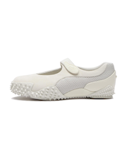 401062　MOSTRO FEY PRM　02WARM WHITE　696961-0002