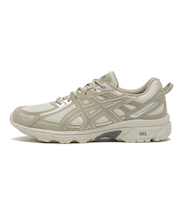 1203A438.030　GEL-VENTURE 6　SMOKE/WOOL　700296-0001