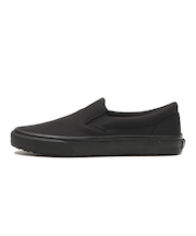 V98CF AC　SLIP ON　BLACK/BLACK　696078-0001