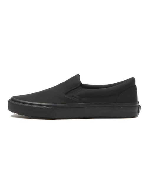 V98CF AC　SLIP ON　BLACK/BLACK　696078-0001