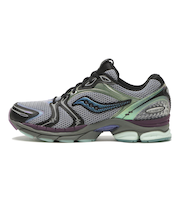 S70838-3　PROGRID TRIUMPH 4　NAVY/OLOGRAPHIC　681661-0001