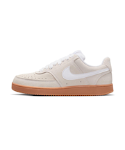 WIO9554　W COURT VISION LO FL　100WHITE/BLACK　707342-0001