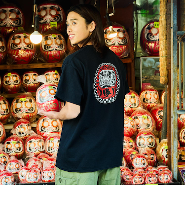 VN0011Y9BLK　DARUMA 2.0 SS TEE　BLACK　705298-0001