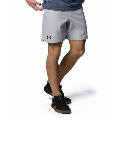 1384809　M UA Woven 7in Short　011GRY　684735-0002