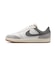MIQ6425　AIR JORDAN SKYLINE LOW LE　100SMTWHT/SMKGR　712765-0001