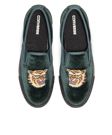 31318141　AS KUNGFU SLIP-ON　GREEN　712322-0001