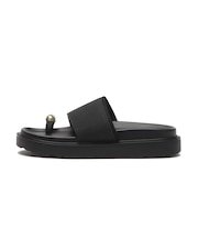 W2079　RING FLAT SANDAL　BLACK　708627-0001