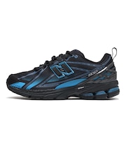 U1906 4Z7 U1906 4Z7(D) BLACK/BLUE(4Z7) 717574-0001