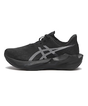 1011C243.002　NOVABLAST 6　BLACK/BLACK　718331-0001