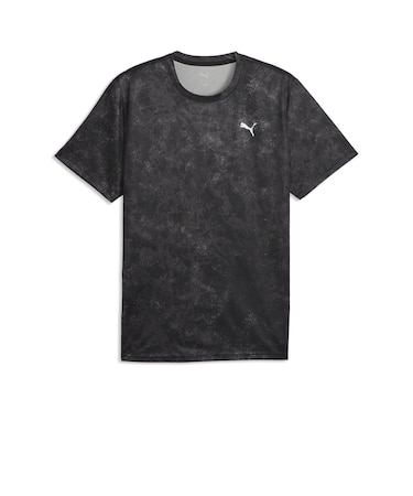 529856　M TAD ESSENTIALS AOP TEE　01BK　718320-0001