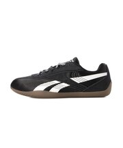 100245704　ULTRA LO　BLACK/WHITE/GUM　718710-0001