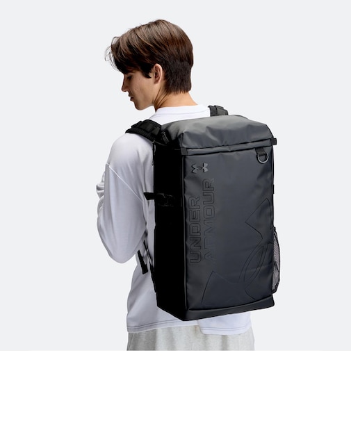 6016739　U UA TARPAULIN BP 40L 3.0　001BLK　719123-0001