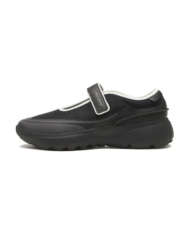 W37605 W GRANDPRO RUNNER 2.0 MARYJANE BLACK MESH 720514-0001