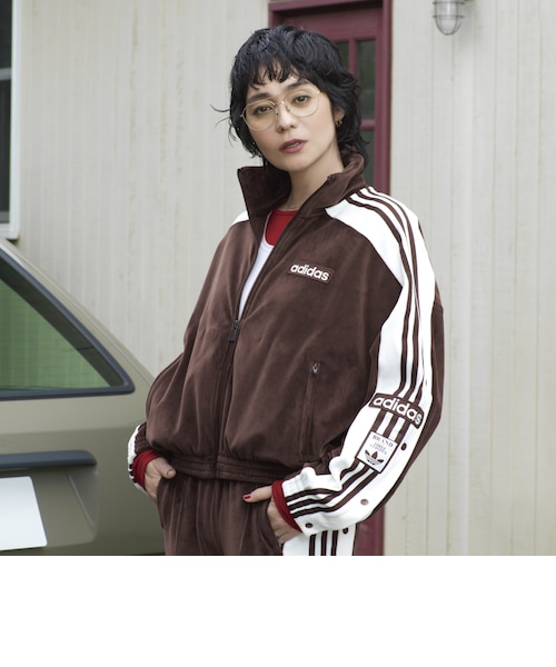 W ADIBREAK VELOUR TT Sサイズ LC5943 W ADIBREAK VELOUR TT *DARKBROWN 716475-0001｜エービーシー