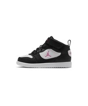 KIQ7700　17-22JORDAN COURT CONNECT MID　004BLACK/LSRFCS　721731-0001