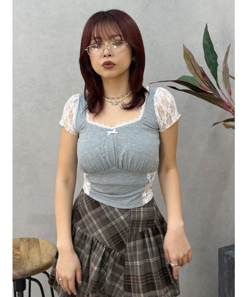 レースドッキングクロップドトップス