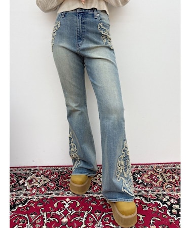 ウエスタンデザインフレアデニムパンツ