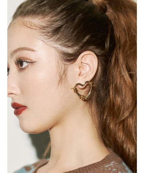 HEART MOTIF HOOP ピアス