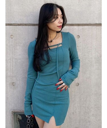 カットタイトミニワンピース