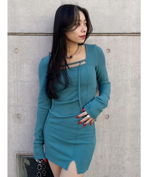 カットタイトミニワンピース