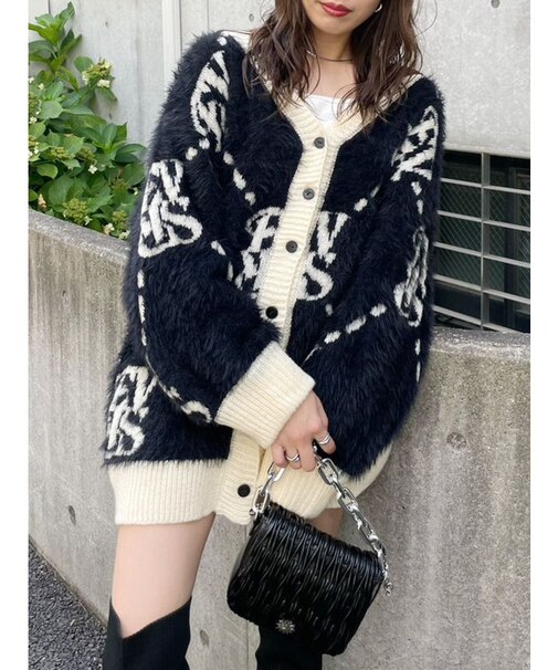 リバーシブルニットカーディガン