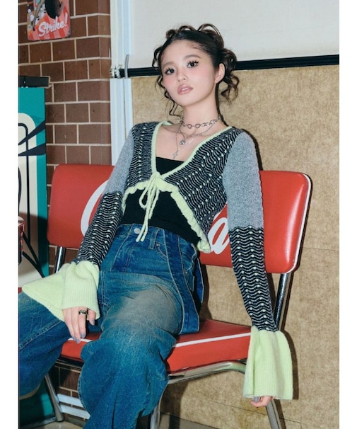 オリジナルパターンショートニットカーディガン