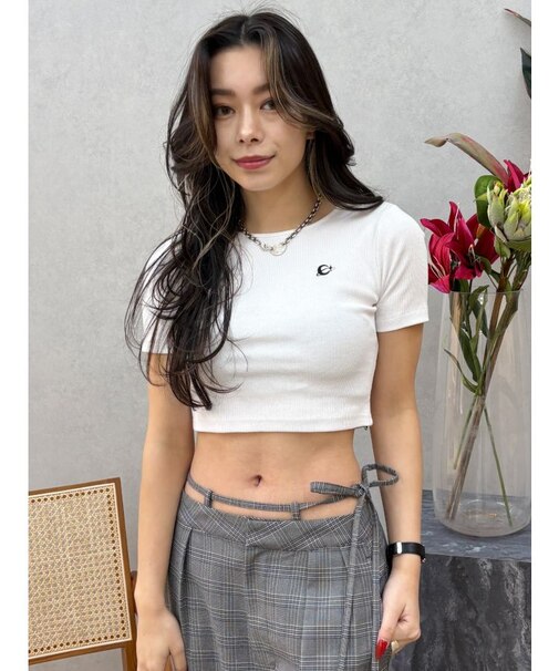 ワンポイントバックストラップTシャツ