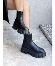 シャークソールサイドゴアショートブーツ