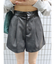 フェイクレザーショートパンツ
