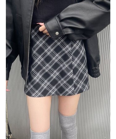 チェックミニスカート