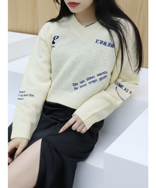 Embroideryニットトップス