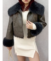 BIGカラーフェイクファーショートブルゾン