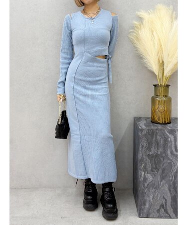 カッティングロングニットワンピース