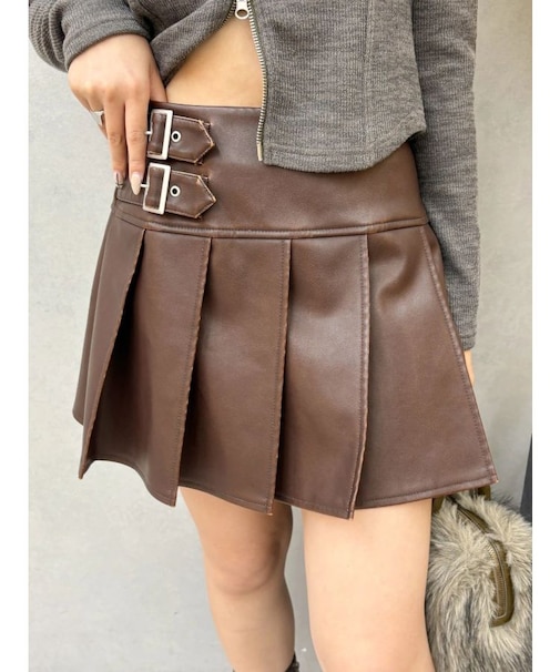 ヴィンテージライクフェイクレザープリーツミニスカート【セットアップ着用可能】