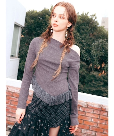 レースドッキングアシンメトリートップス