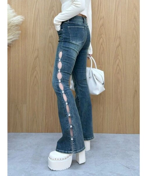 サイドビジューフレアデニムパンツ