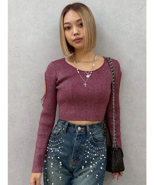 オープンアームラメチャームニットトップス