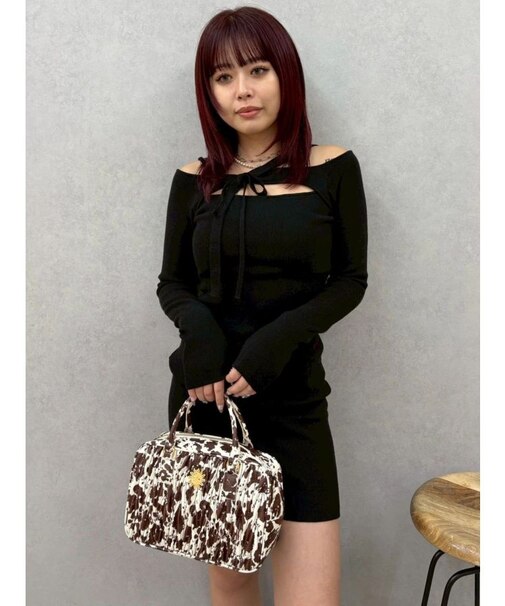 カットアウトニットミニワンピース