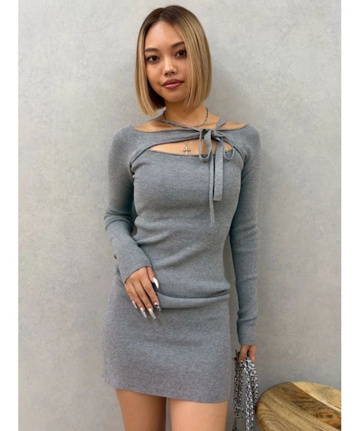 カットアウトニットミニワンピース