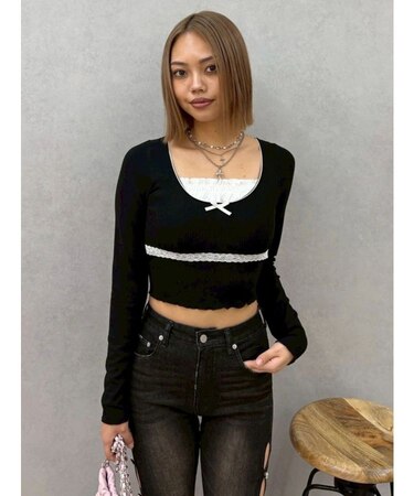 レイヤードフリルトップス