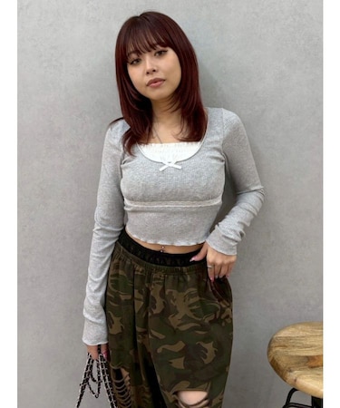 レイヤードフリルトップス