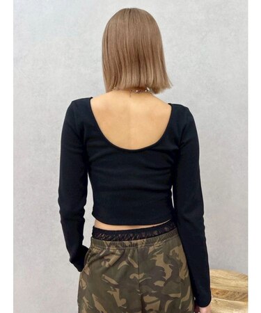 バックオープンショートリブトップス