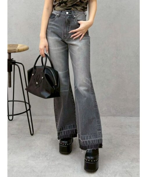 スリムフレアデニムパンツ